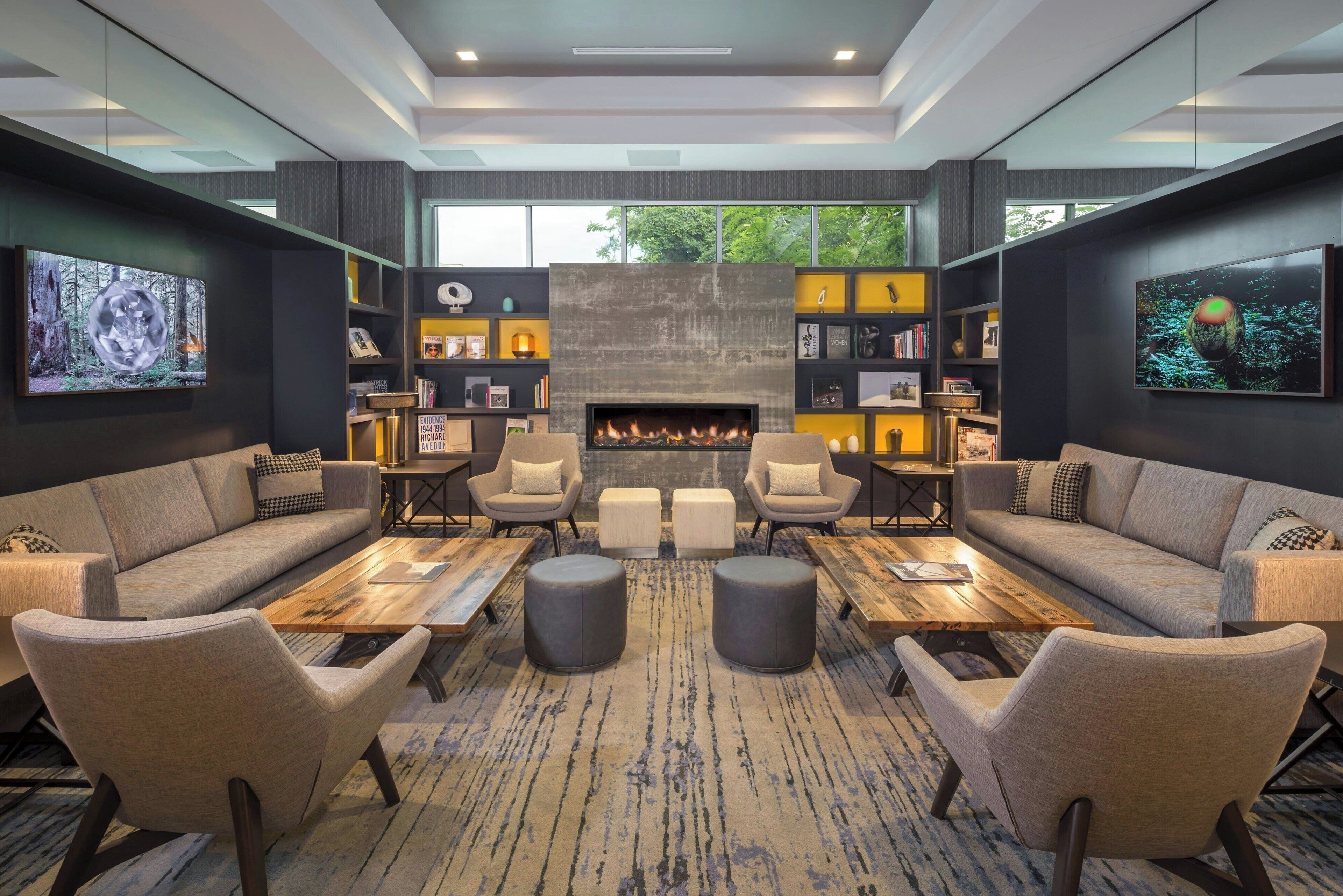 Rooftop bar, alfresco dining, open daily