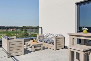 Sundeck - Courtyard by Marriott Oberpfaffenhofen Munich South (Gilching)