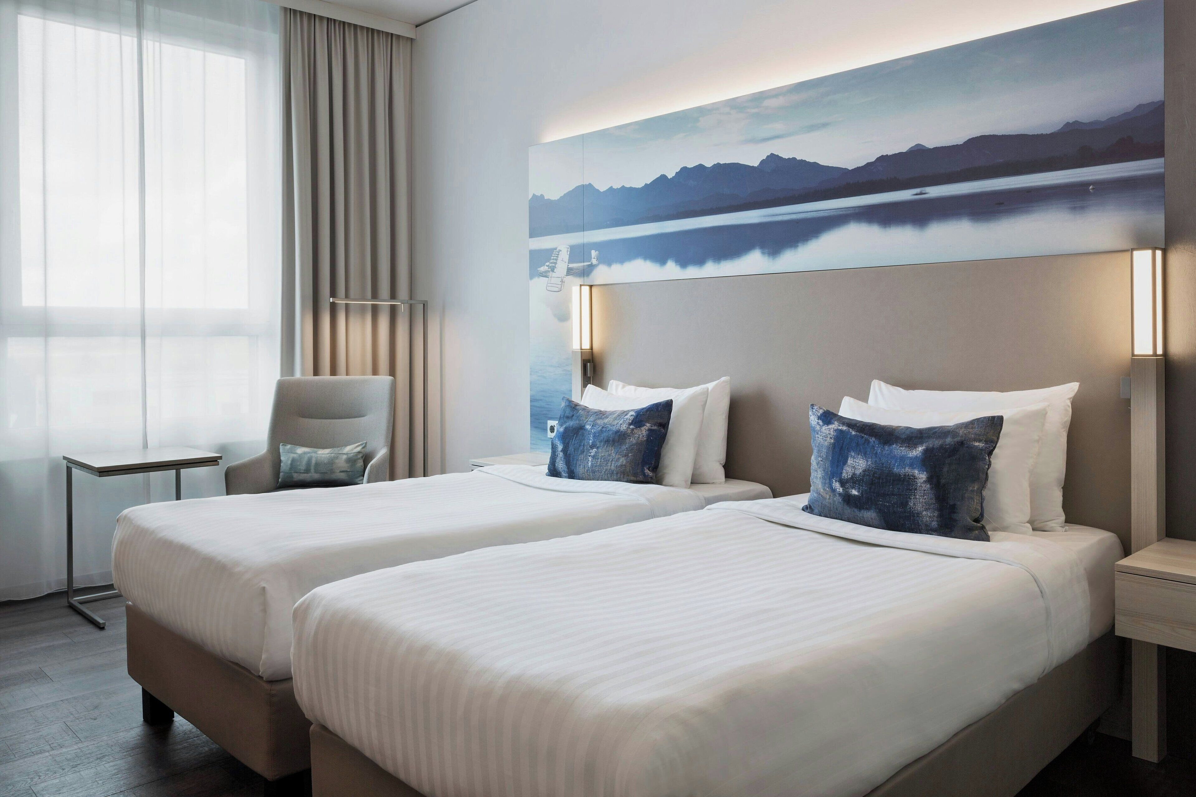 deluxe room, 2 single beds, non smoking | in-room safe, desk, soundproofing, iron/ironing board