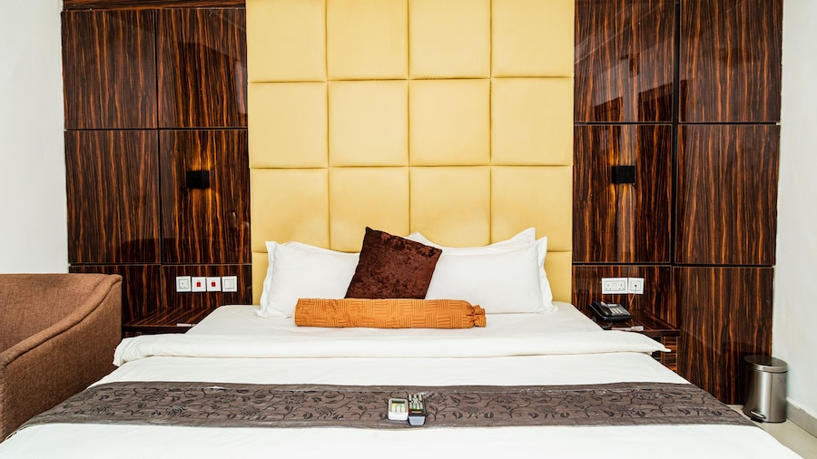 The Pennsylvania Avenue Hotel