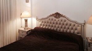 Apartment | 2 bedrooms, premium bedding, iron/ironing board, free WiFi - Departamento Centrico Esquina Plaza Independencia (Mendoza)