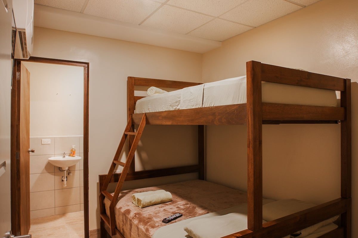 economy twin room, 1 bedroom, private bathroom, annex building | soundproofing, free wifi, bed sheets