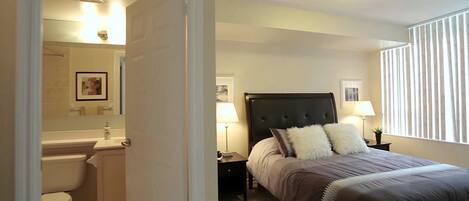 Executive Apartment, 1 Queen Bed | 1 bedroom, premium bedding, iron/ironing board, free WiFi
