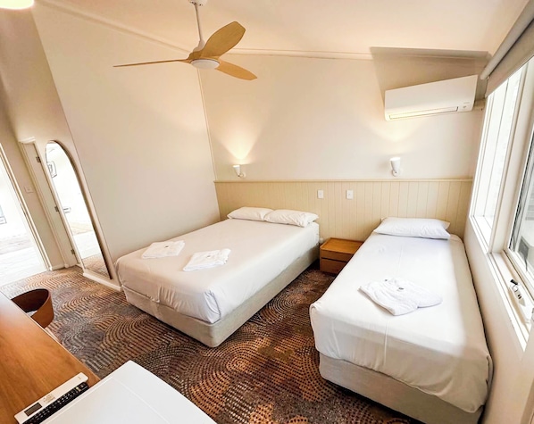 Basic-Zimmer, mit Bad