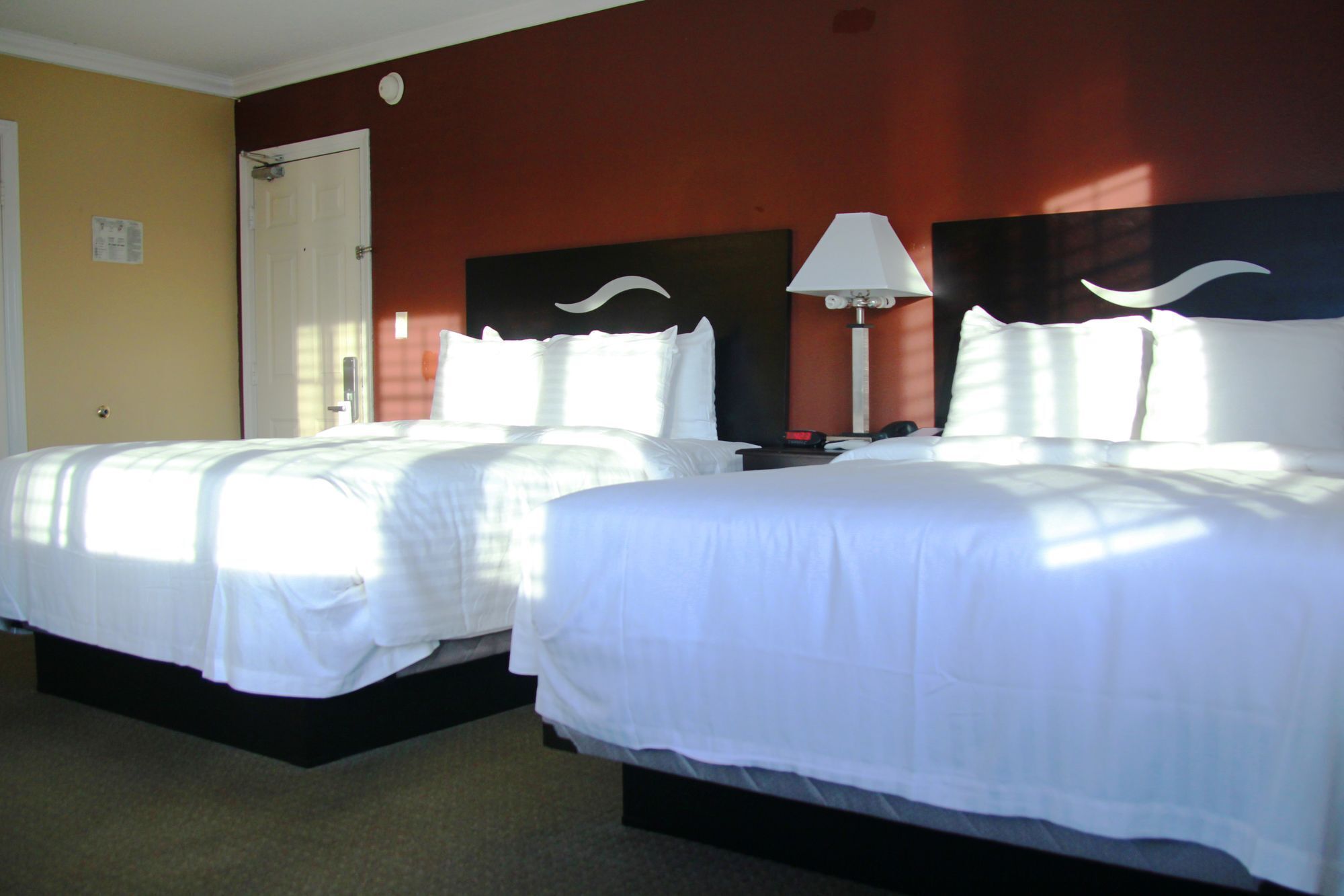 Foto - Dusk Hotel Hollywood