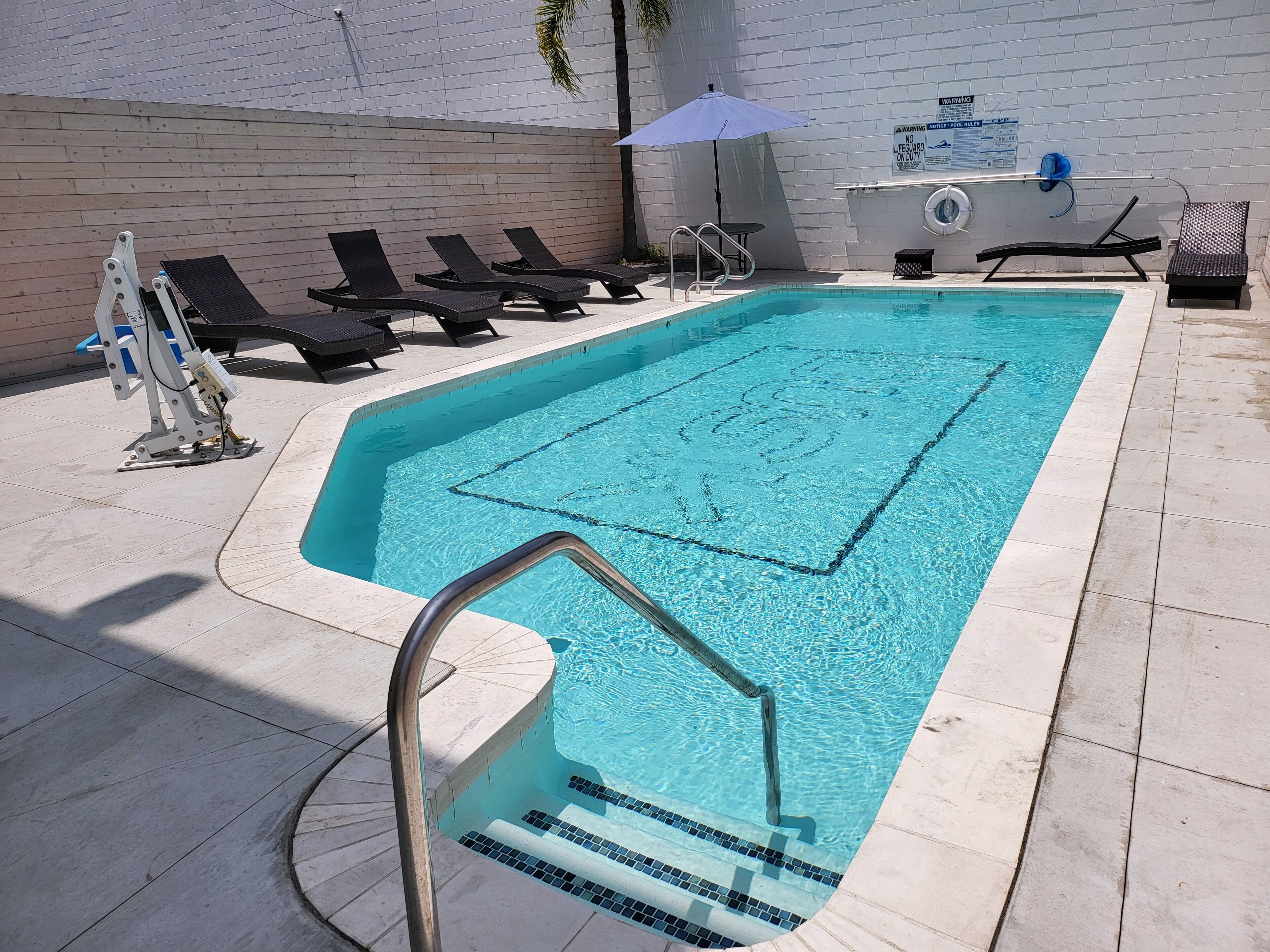 Foto - Dusk Hotel Hollywood