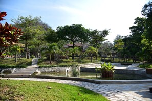Halaman properti