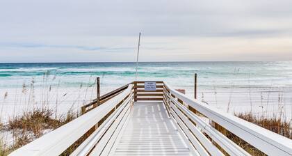 Pensacola Beach Condo w/ Patio & Access to Beach!