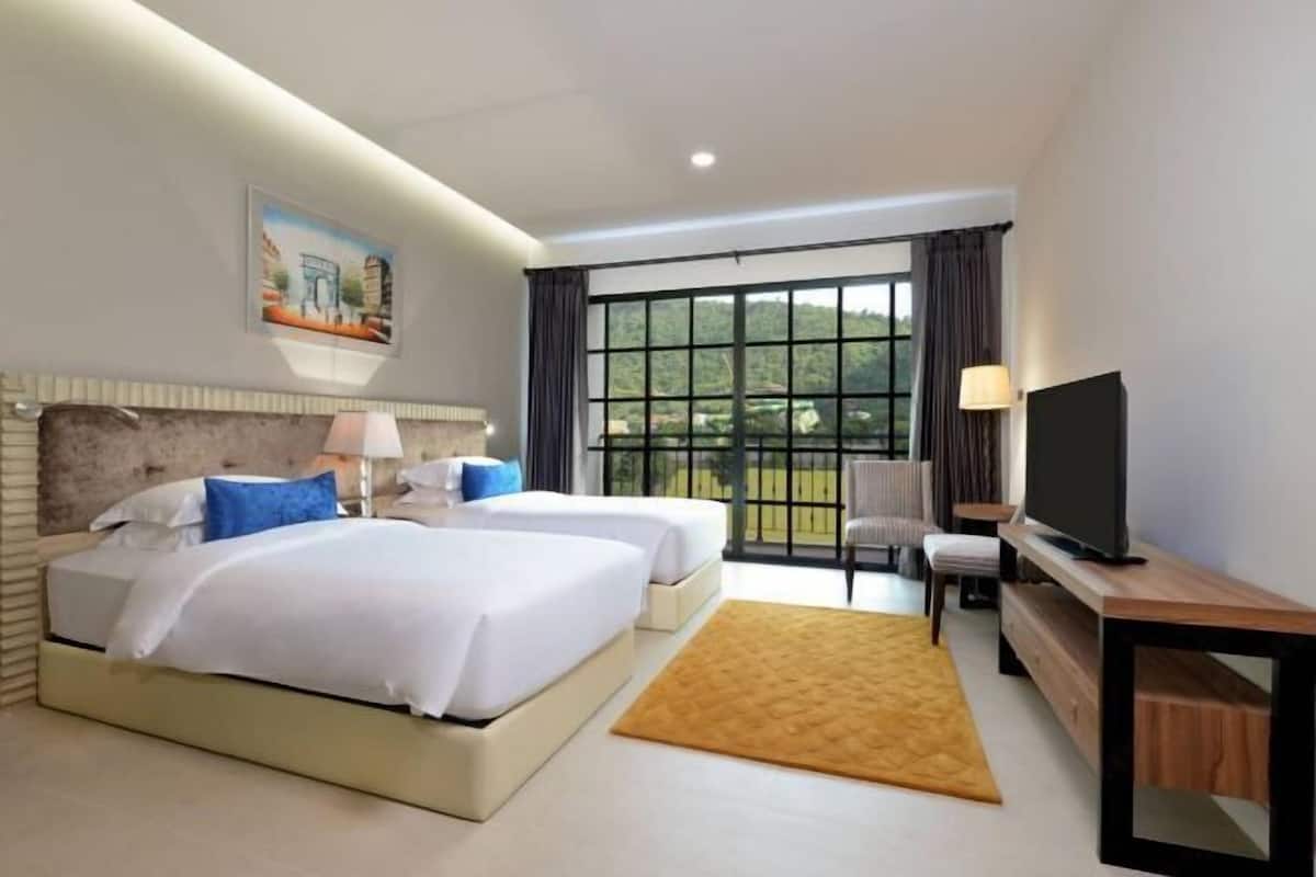 Minibar, in-room safe, desk, blackout curtains
