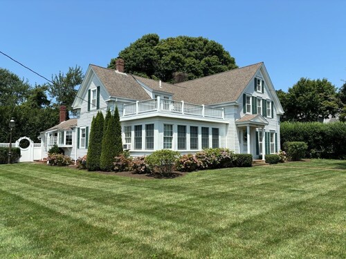 Pool and large yard!