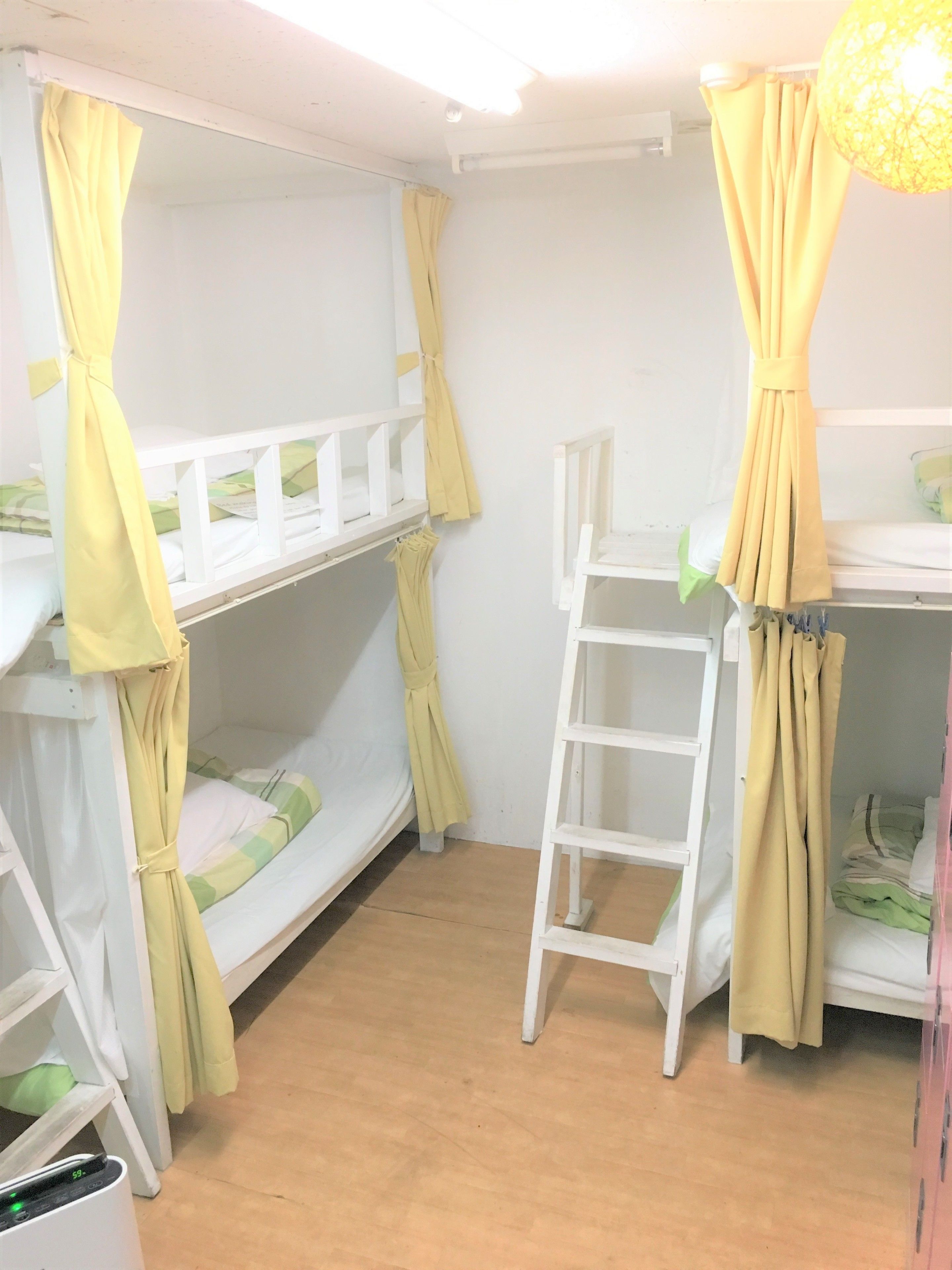 免费 WiFi、床单