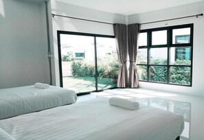 Blackout curtains, rollaway beds, free WiFi
