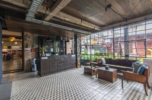 Mostrador de check-in y check-out