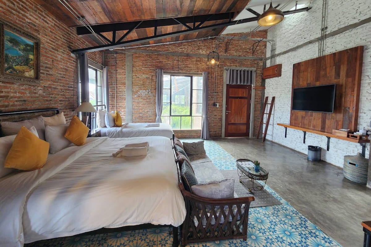 Habitación familiar | Escritorio y wifi gratis