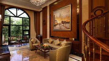 Minibar, in-room safe, desk, soundproofing