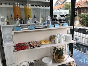 Breakfast buffet