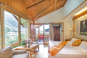 Deluxe Room, 1 Double Bed, Non Smoking, Mountain View | In-room safe, desk, iron/ironing board, free WiFi - Johnsons Hotel (Manali)