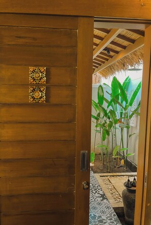 Luxury Villa, 1 Bedroom | Bathroom | Shower, free toiletries, hair dryer, bathrobes - Pera ONE Villas (Gili Trawangan)