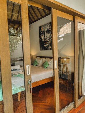 Luxury Villa, 1 Bedroom | Minibar, in-room safe, desk, iron/ironing board - Pera ONE Villas (Gili Trawangan)