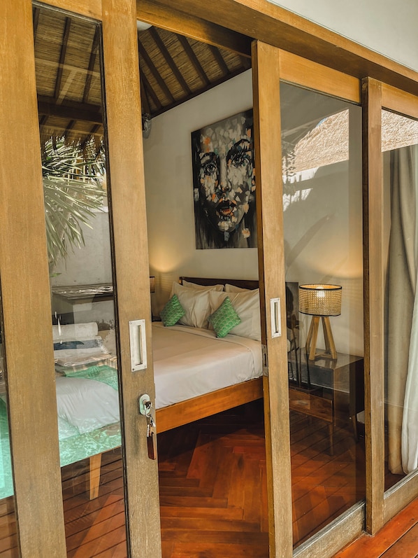 Luxury Villa, 1 Bedroom | Minibar, in-room safe, desk, iron/ironing board