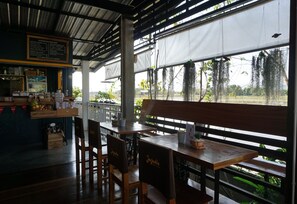Breakfast, lunch and dinner served - Junsopa Resort (Chiang Rai)