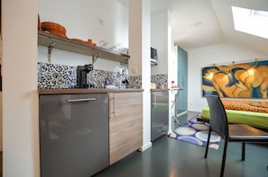 Deluxe Apartment, Accessible, Ensuite | Bahagian dalam