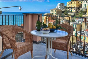 Habitación doble, terraza, vistas al mar | Terraza o patio