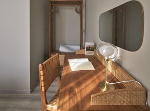 Family Studio | Premium bedding, minibar, desk, iron/ironing board - B&B My Way (Florence)