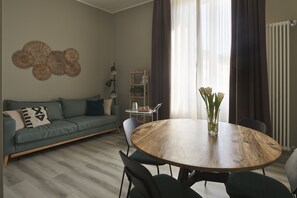 Family Studio | Living area | Flat-screen TV - B&B My Way (Florence)