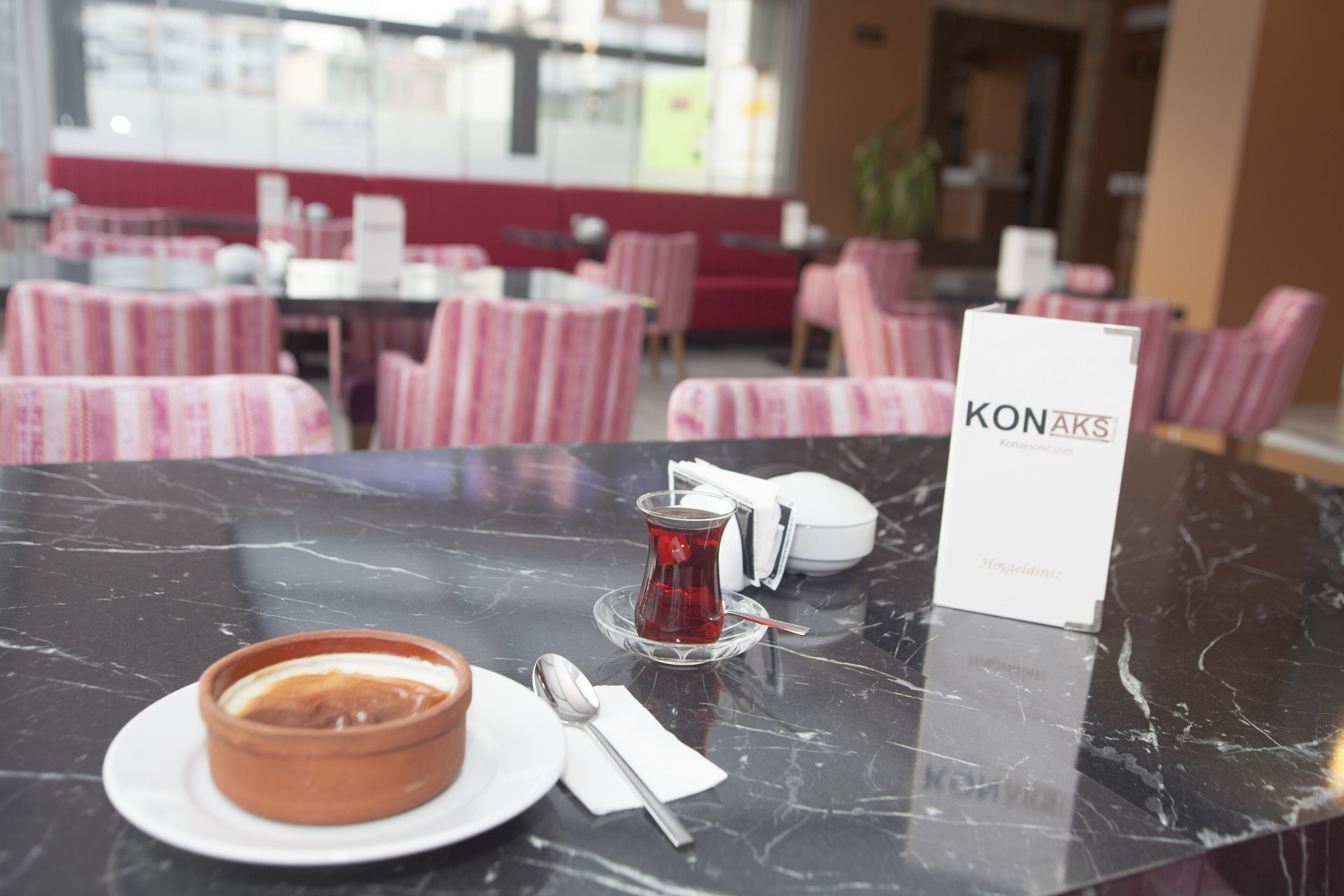 breakfast, lunch and dinner served