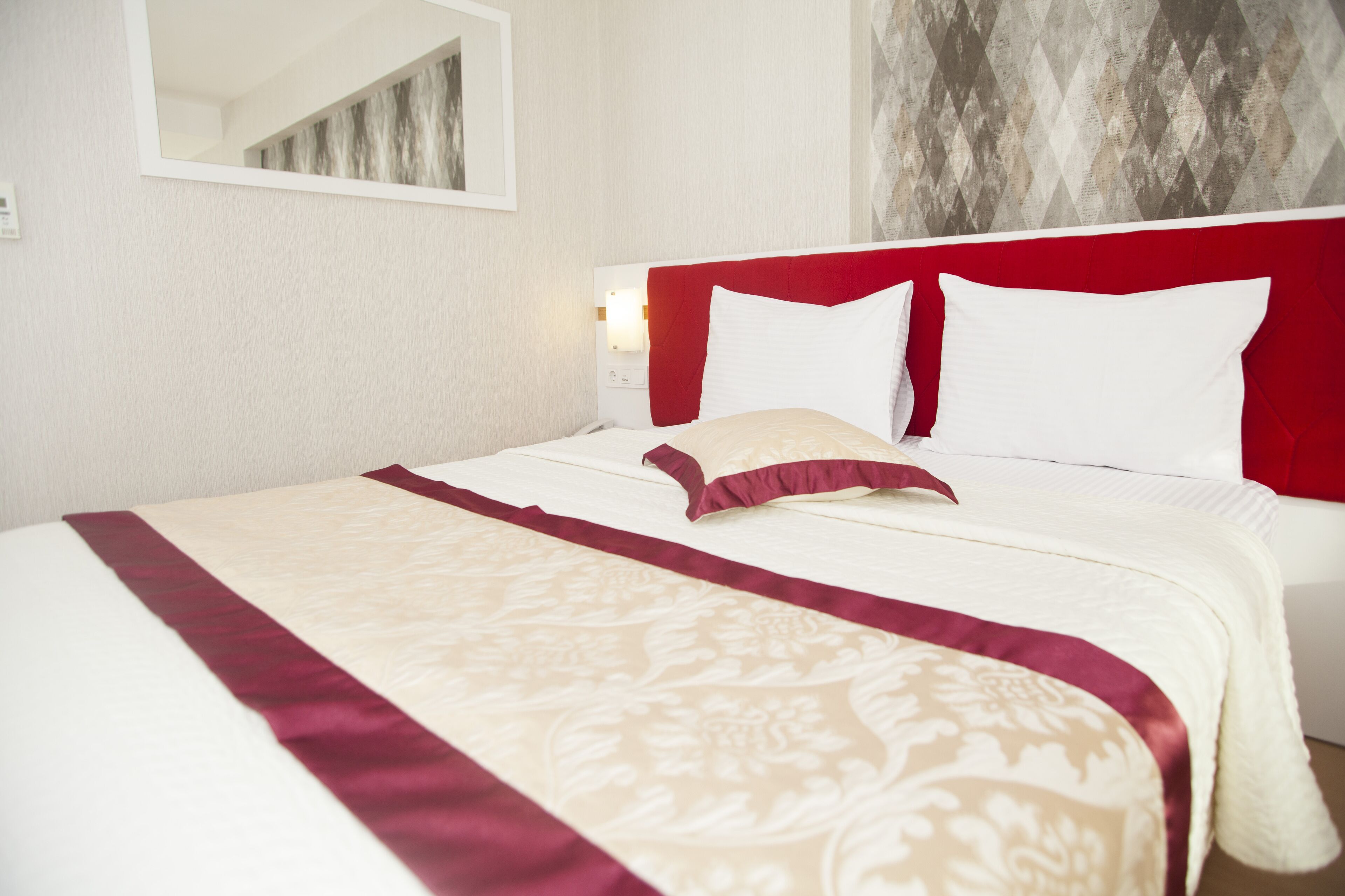 family room, 1 bedroom | premium bedding, minibar, in-room safe, desk