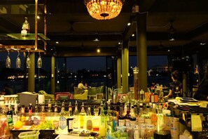 Bar (en la propiedad)