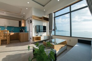 Superior-Apartment, 2 Schlafzimmer, 2 Bäder, Meerblick | 2 Schlafzimmer, Zimmersafe, Schreibtisch, laptopgeeigneter Arbeitsplatz