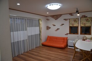 Interior - Kawaguchiko Cottage minami (Fujikawaguchiko)