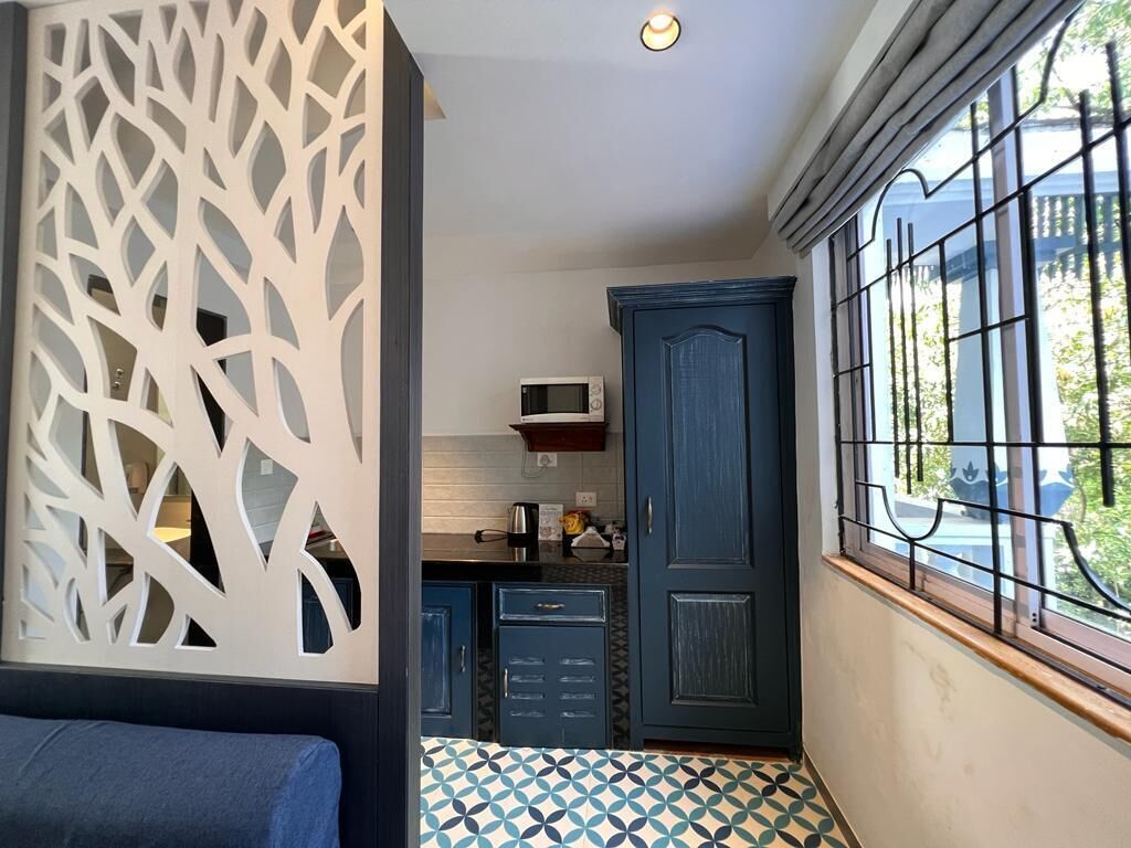 Jr. Suite with Pantry | In-room safe, soundproofing, free WiFi