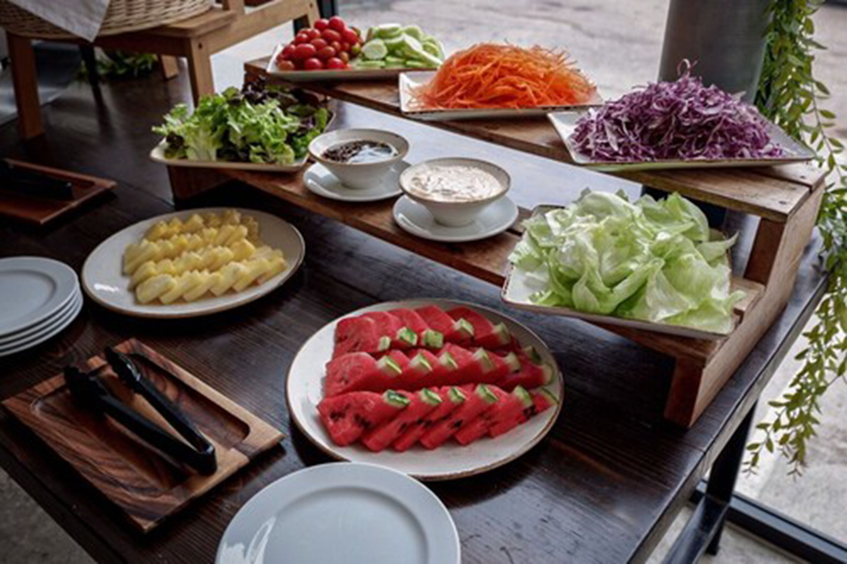 daily buffet breakfast (thb 250 per person)