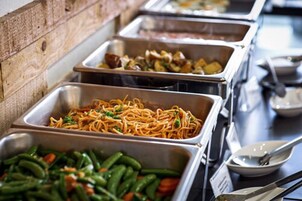 Desayuno buffet todos los días (con cargo)