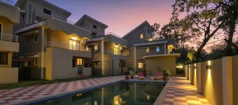 TreeHouse Blue Hotel & Villas