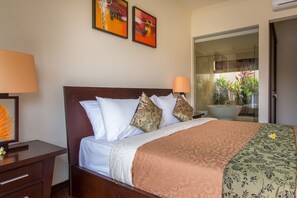 Villa, 3 camere da letto, piscina privata, vista piscina | Una cassaforte in camera, ferro/asse da stiro