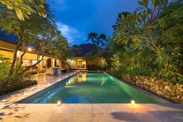 Private pool - Villa Roku by Nagisa Bali (Seminyak)