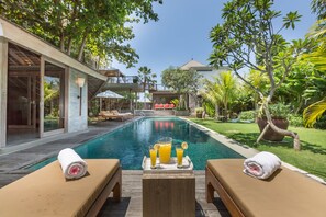 Outdoor pool - Jadine Bali Villa by Nagisa Bali (Canggu)