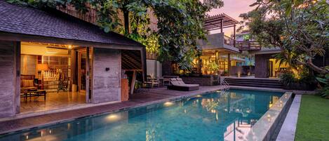 Alberca al aire libre