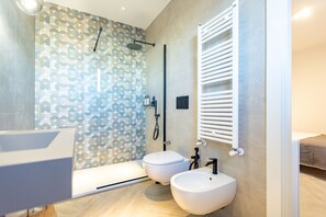 Apartment | Bilik Mandi | Kelengkapan dandanan diri percuma, tuala disediakan 