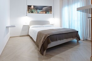 Căn hộ | 1 phòng ngủ, bộ đồ giường cao cấp, bàn