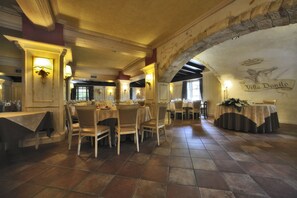 Desayuno buffet incluido todos los días 