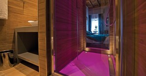 Superior tweepersoonskamer | Badkamer met douche