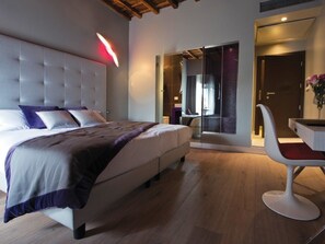 슈피리어 더블룸 | 고급 침구, 메모리폼 침대, 미니바, 객실 내 금고