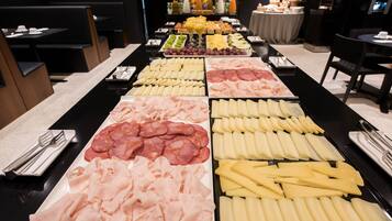Daily buffet breakfast for a fee