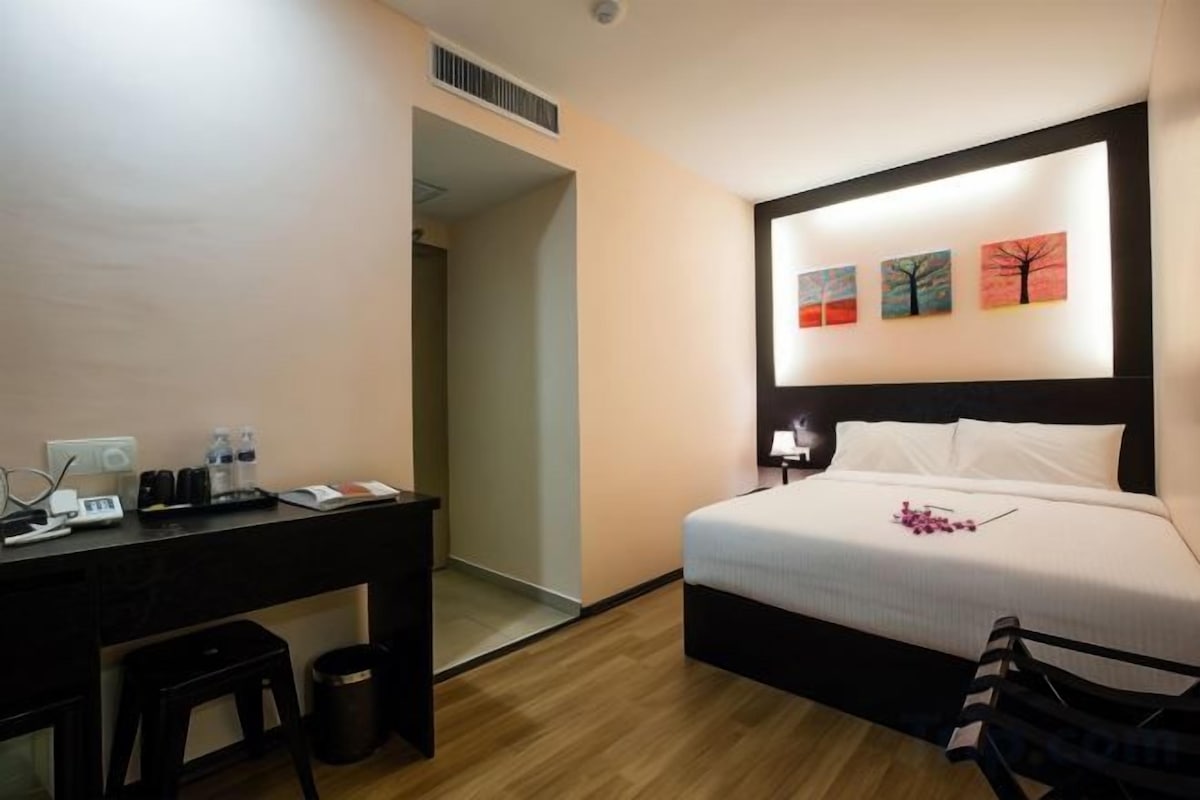 ตู้นิรภัยในห้องพัก, โต๊ะทำงาน, เตารีด/โต๊ะรีดผ้า, Wi-Fi ฟรี
