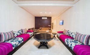 公寓, 3 間臥室 | 客廳 | 平面電視